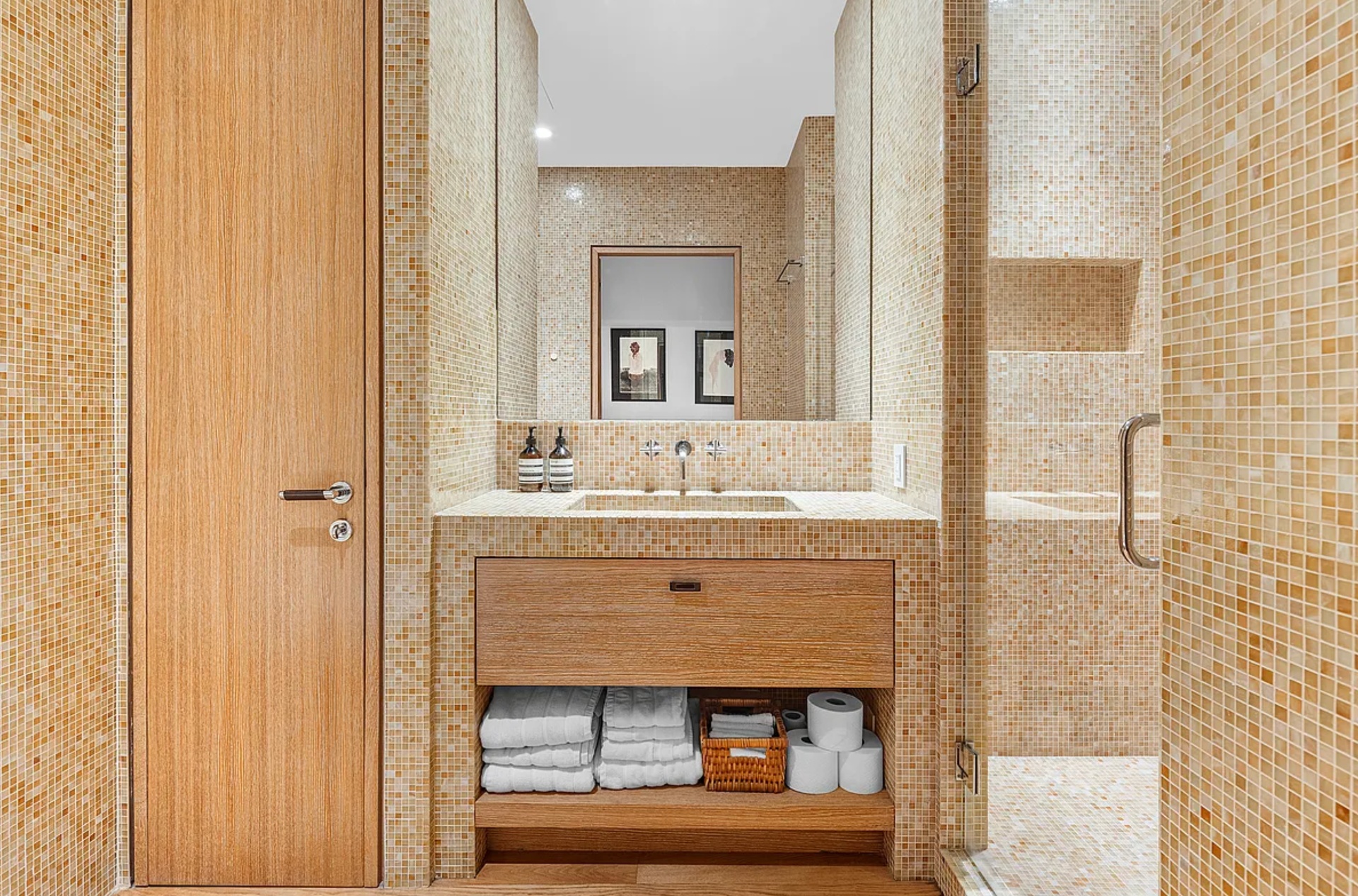 #10 photo, 70 Greene Street, Soho , NY 10012