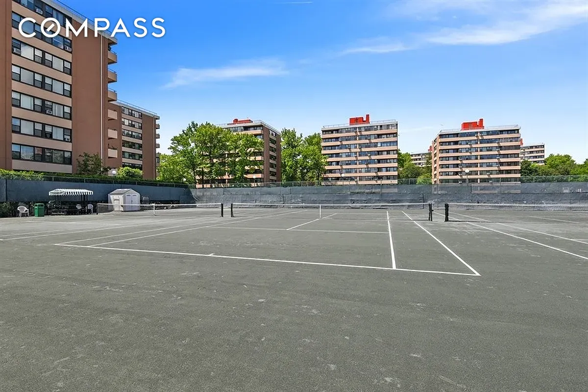 #15 photo, 9-20 166th Street, 뉴욕퀸즈 Whitestone , NY 11357