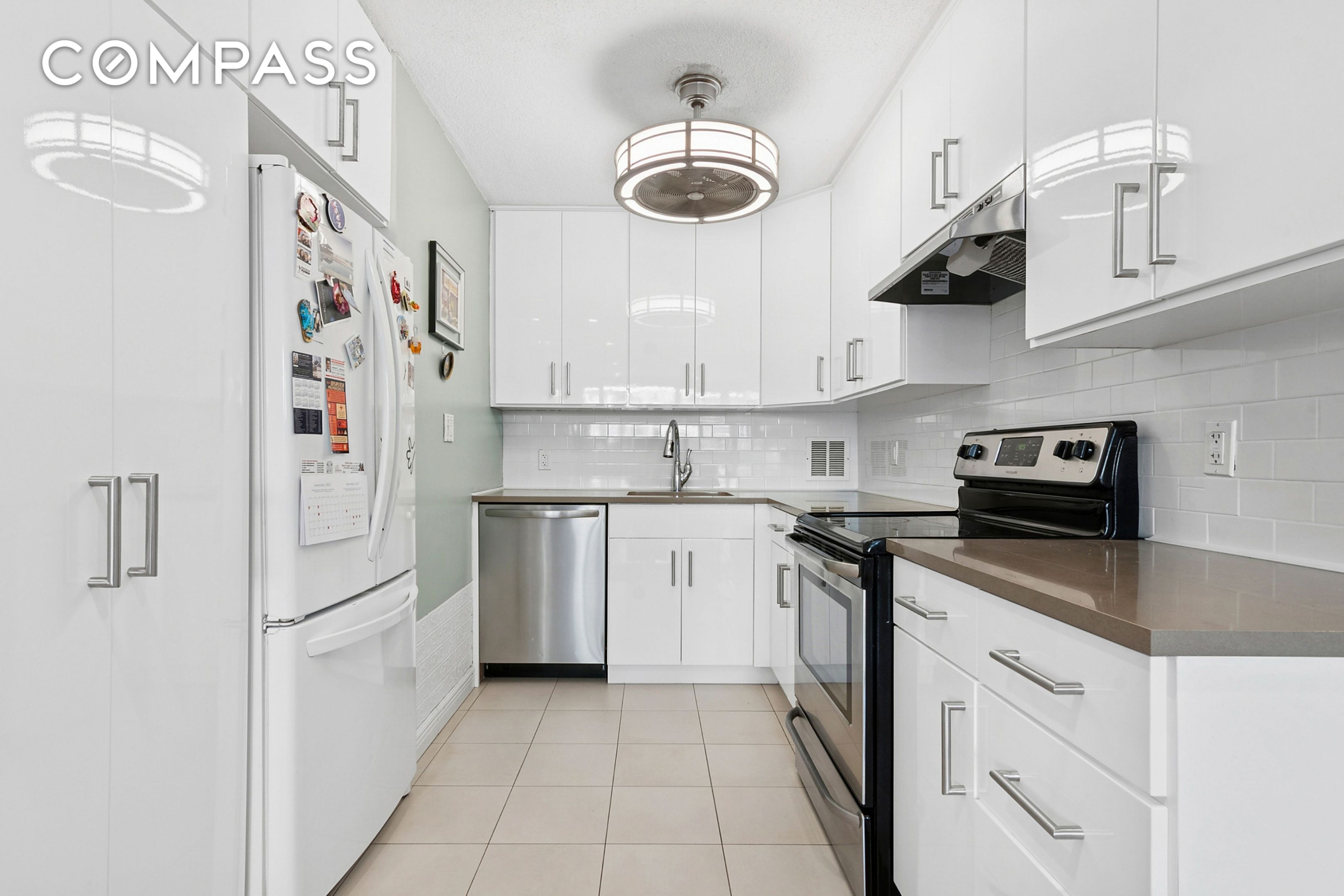 #4 photo, 9-20 166th Street, 뉴욕퀸즈 Whitestone , NY 11357