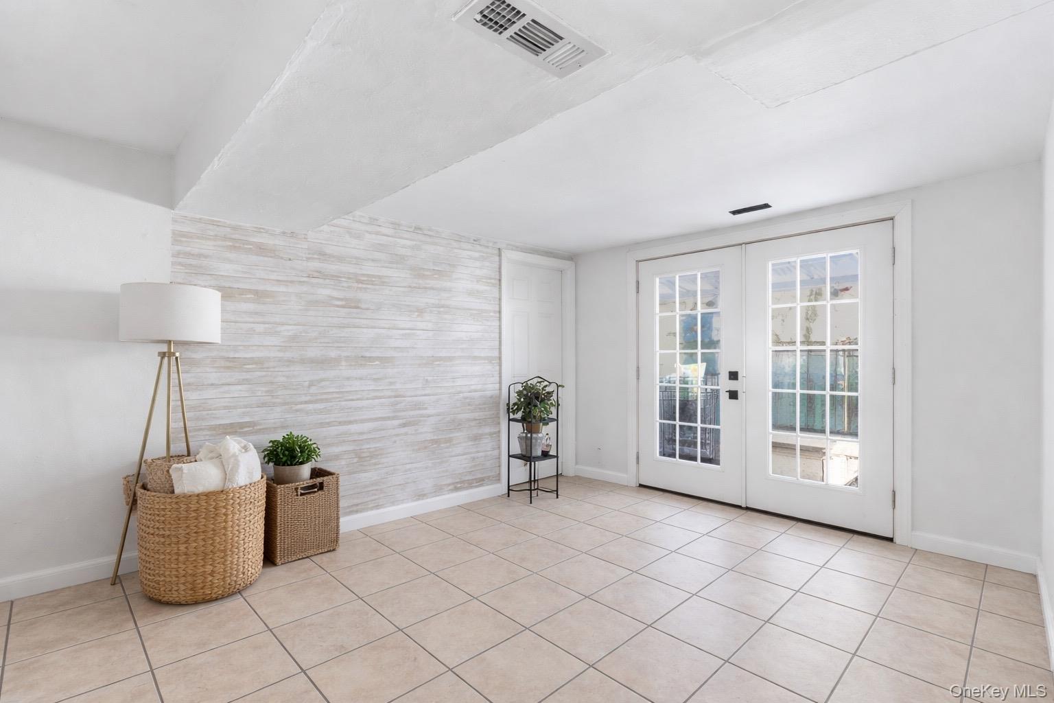 #12 photo, 63 Ferris Avenue, Brentwood , NY 11717