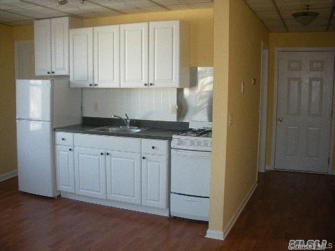 #2 photo, 224 E Main Street, מחוז סאפוק Port Jefferson , NY 11777