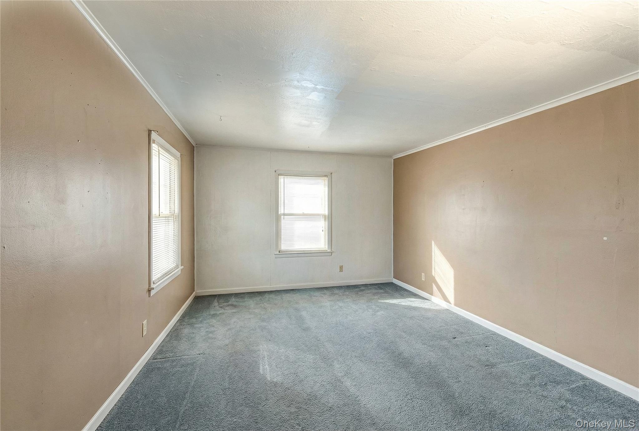 #12 photo, 3 Brook Lane, Levittown , NY 11756