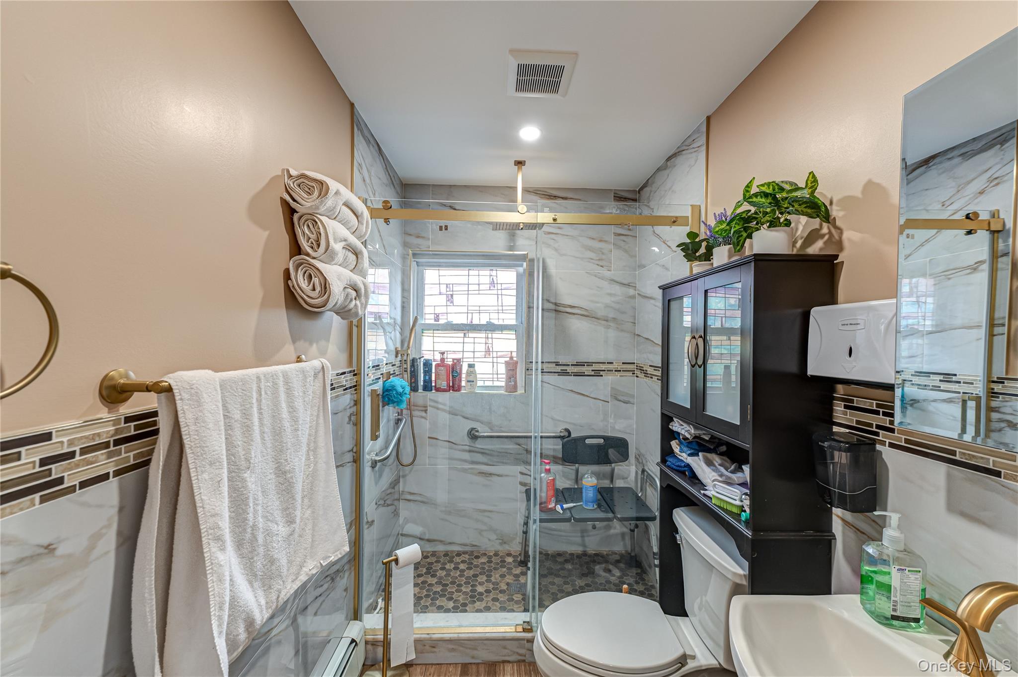 #7 photo, 3 Brook Lane, Levittown , NY 11756