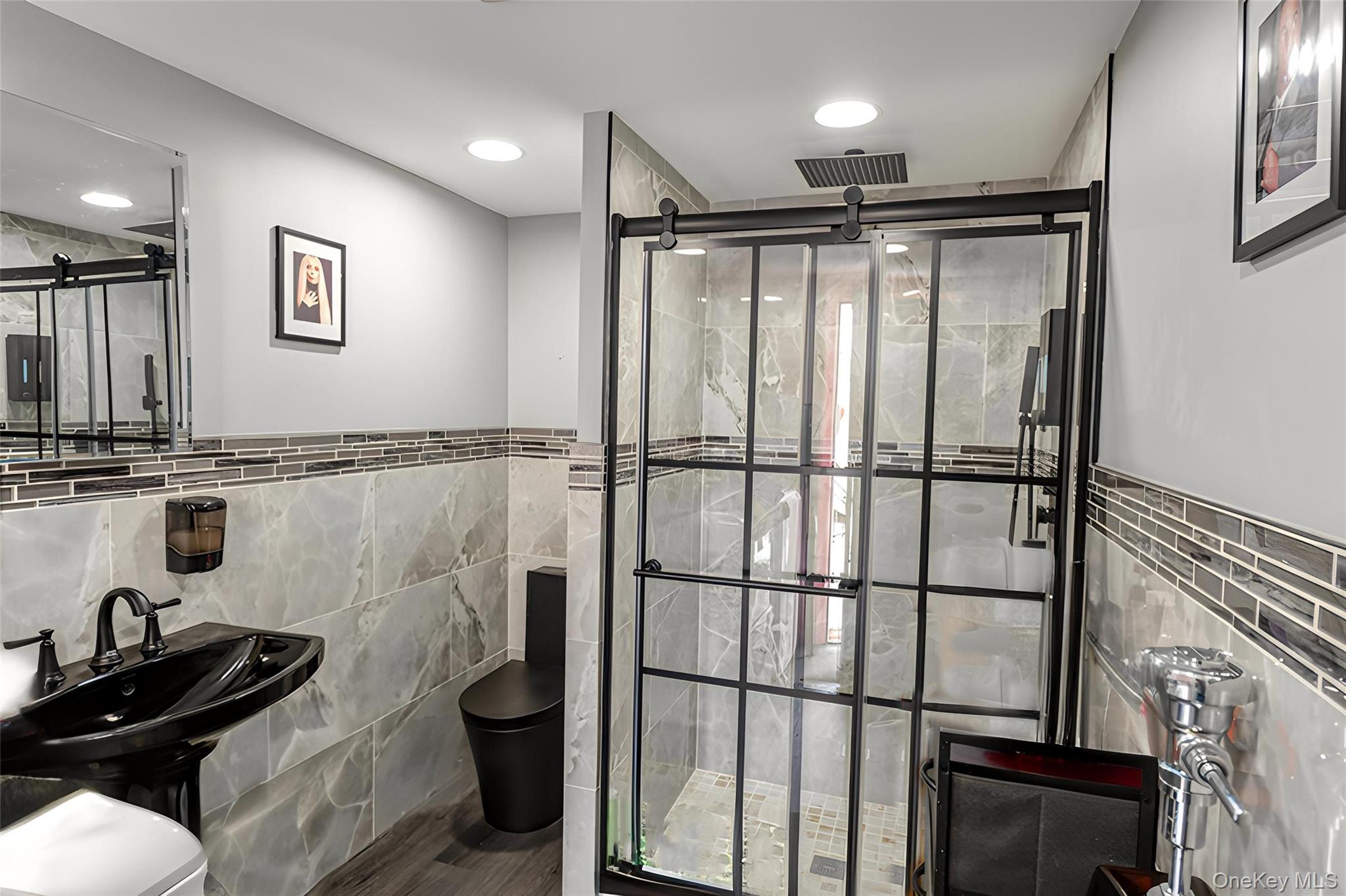 #9 photo, 3 Brook Lane, Levittown , NY 11756