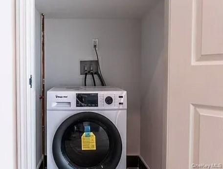 #13 photo, 88-56 162nd Street, Jamaica , NY 11432