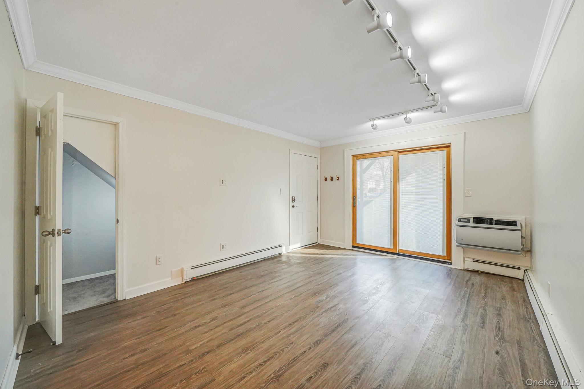 #4 photo, 263 River Avenue, সাফোক কাউন্টি Patchogue , NY 11772