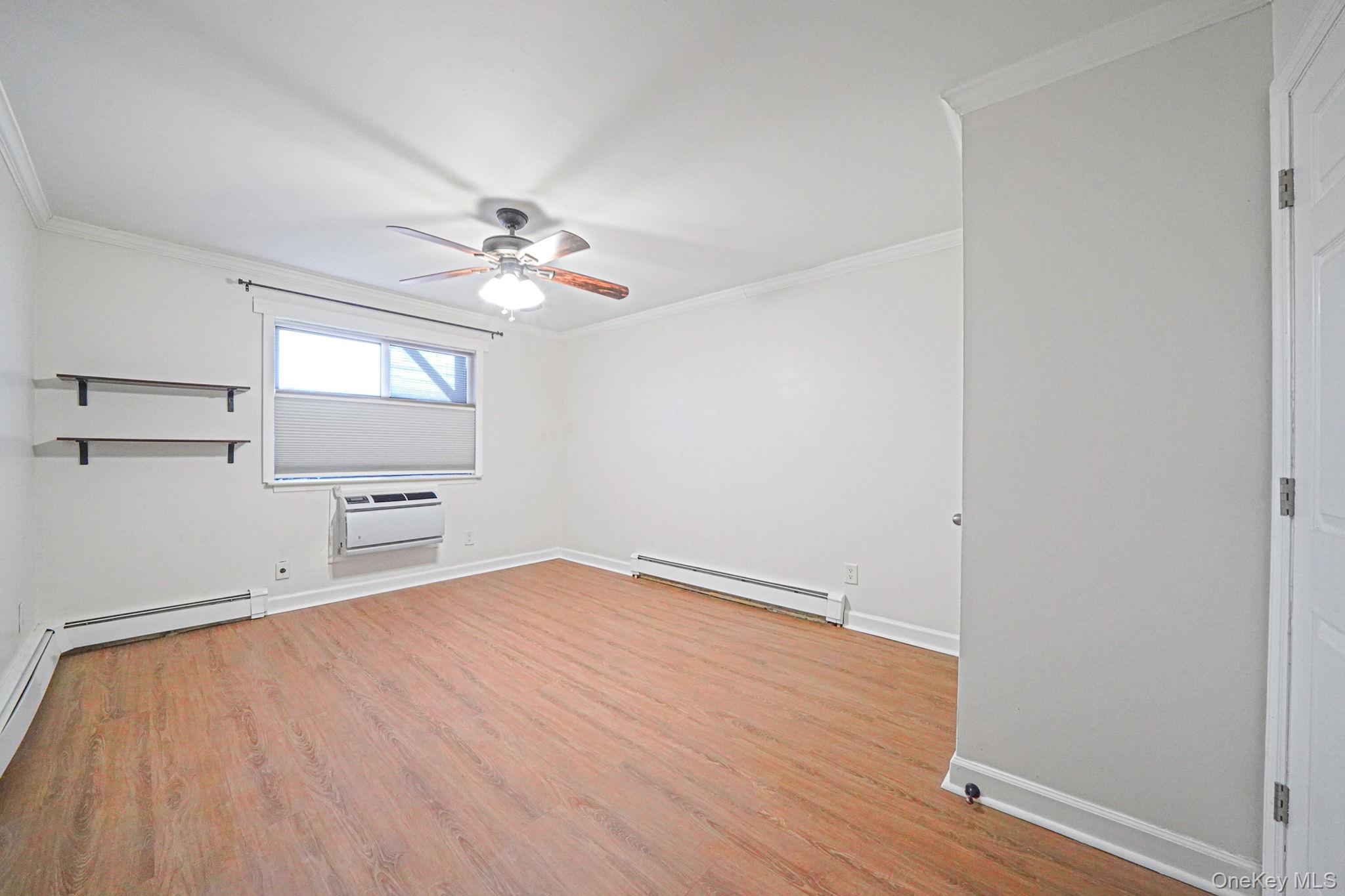 #6 photo, 263 River Avenue, সাফোক কাউন্টি Patchogue , NY 11772