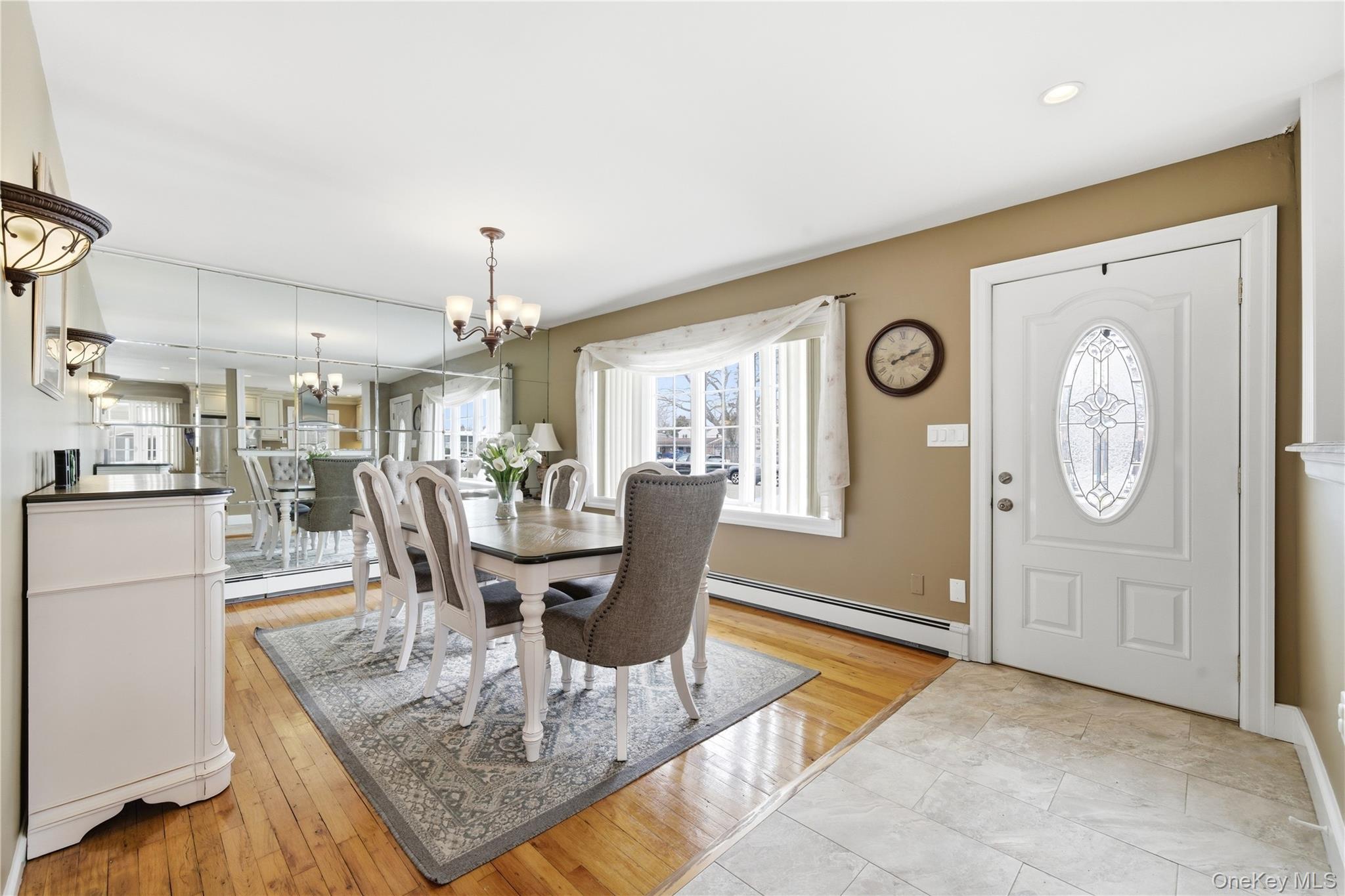 #4 photo, 450 Ocean Avenue, Massapequa Park , NY 11762