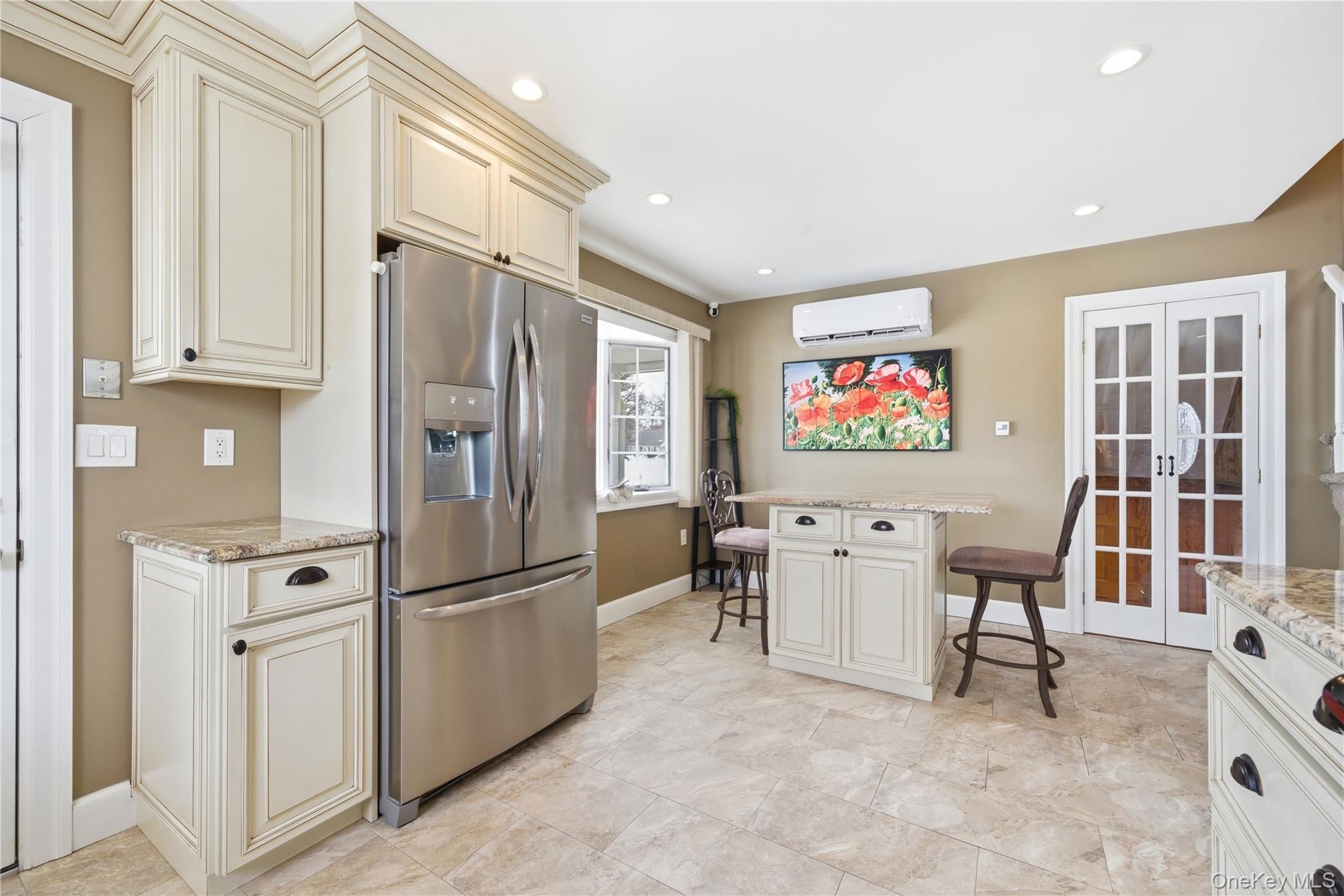 #9 photo, 450 Ocean Avenue, Massapequa Park , NY 11762