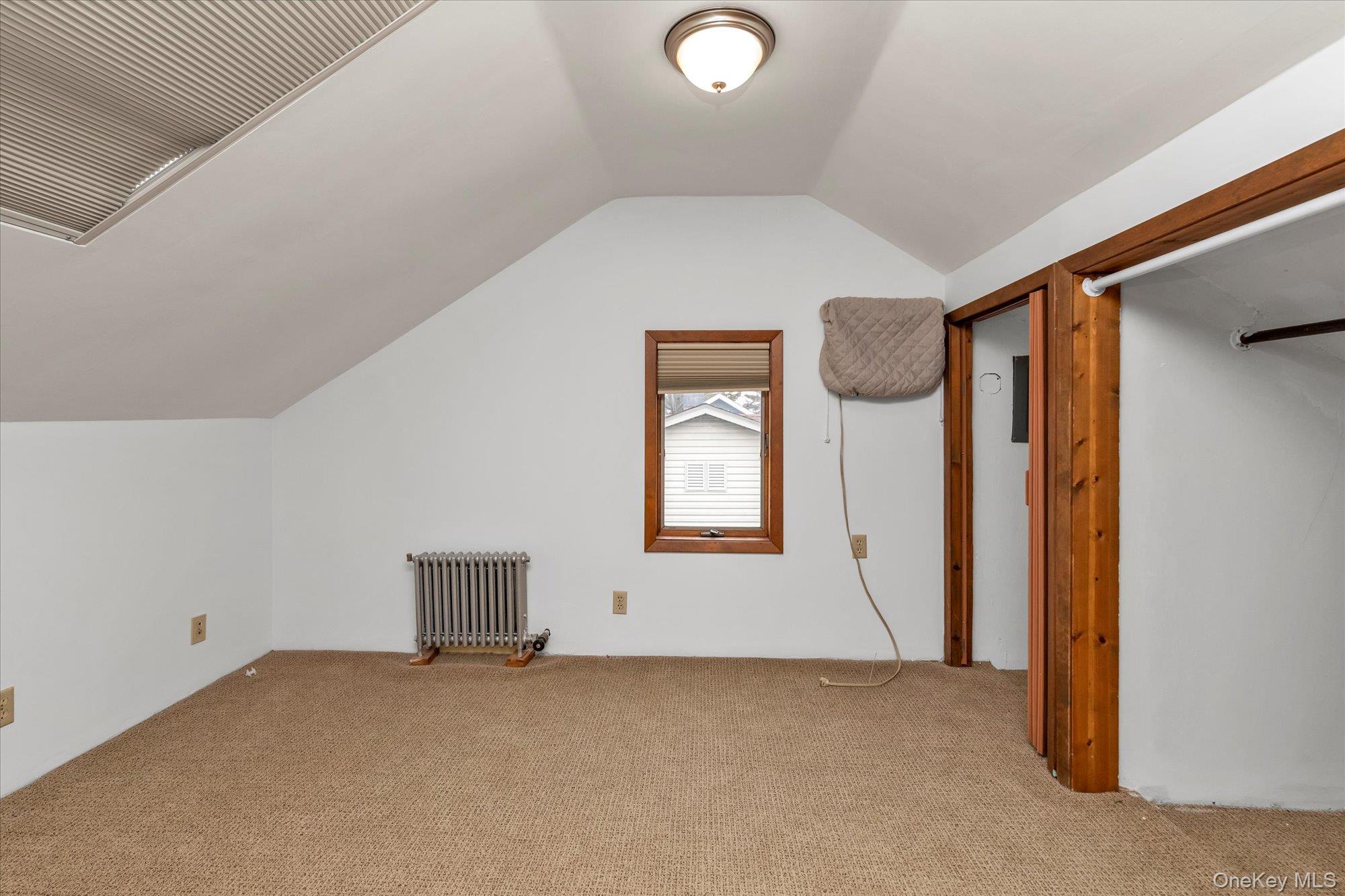 #18 photo, 23 Thompson Place, ناسو Lynbrook , NY 11563