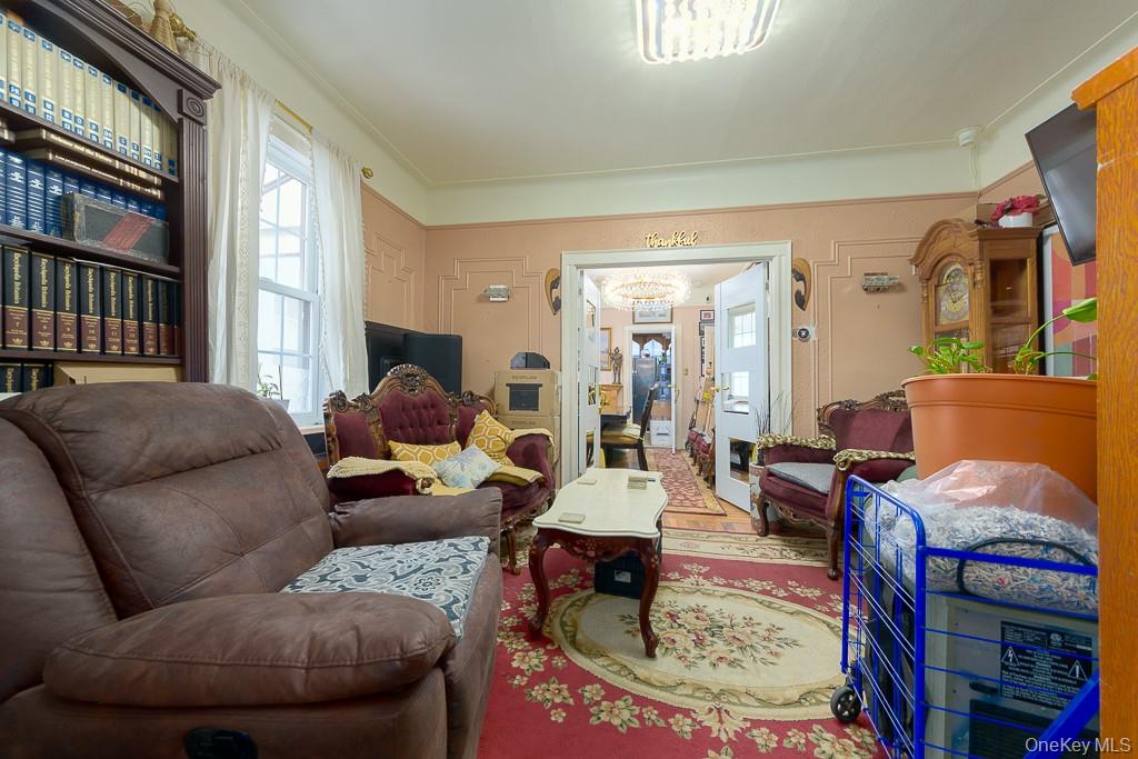 #3 photo, 8919 Bedell Lane, 브루클린 Brooklyn , NY 11236