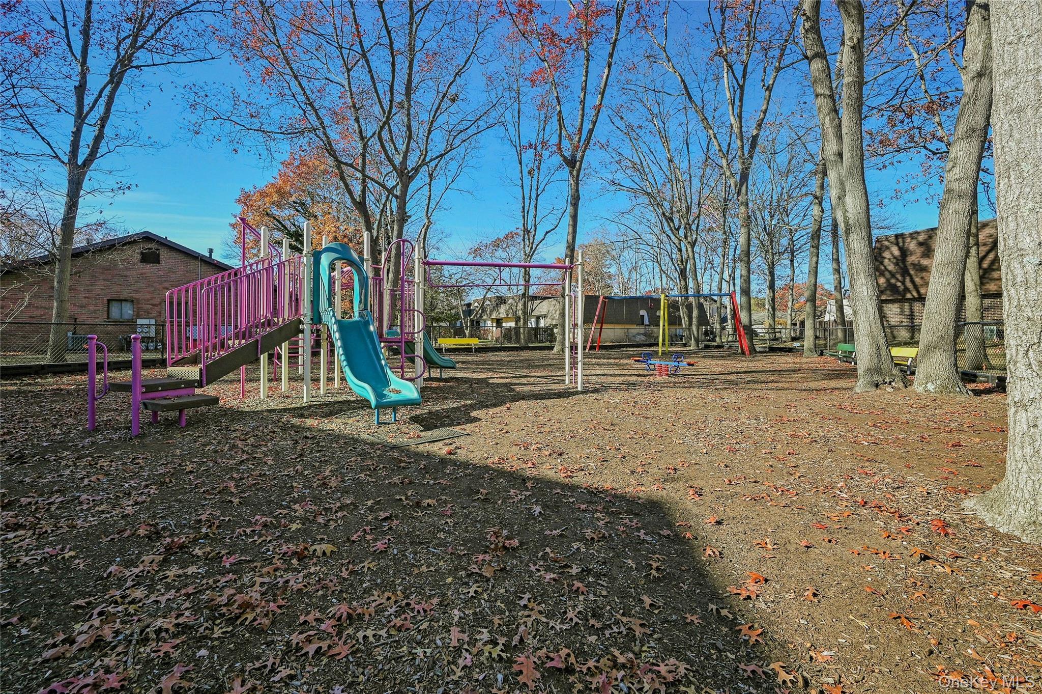 #19 photo, 174 Sagamore Hills Drive, 롱 아일랜드 Port Jefferson Station , NY 11776