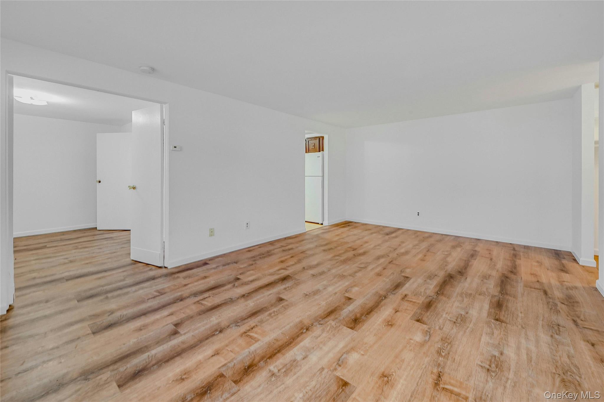 #3 photo, 174 Sagamore Hills Drive, 롱 아일랜드 Port Jefferson Station , NY 11776