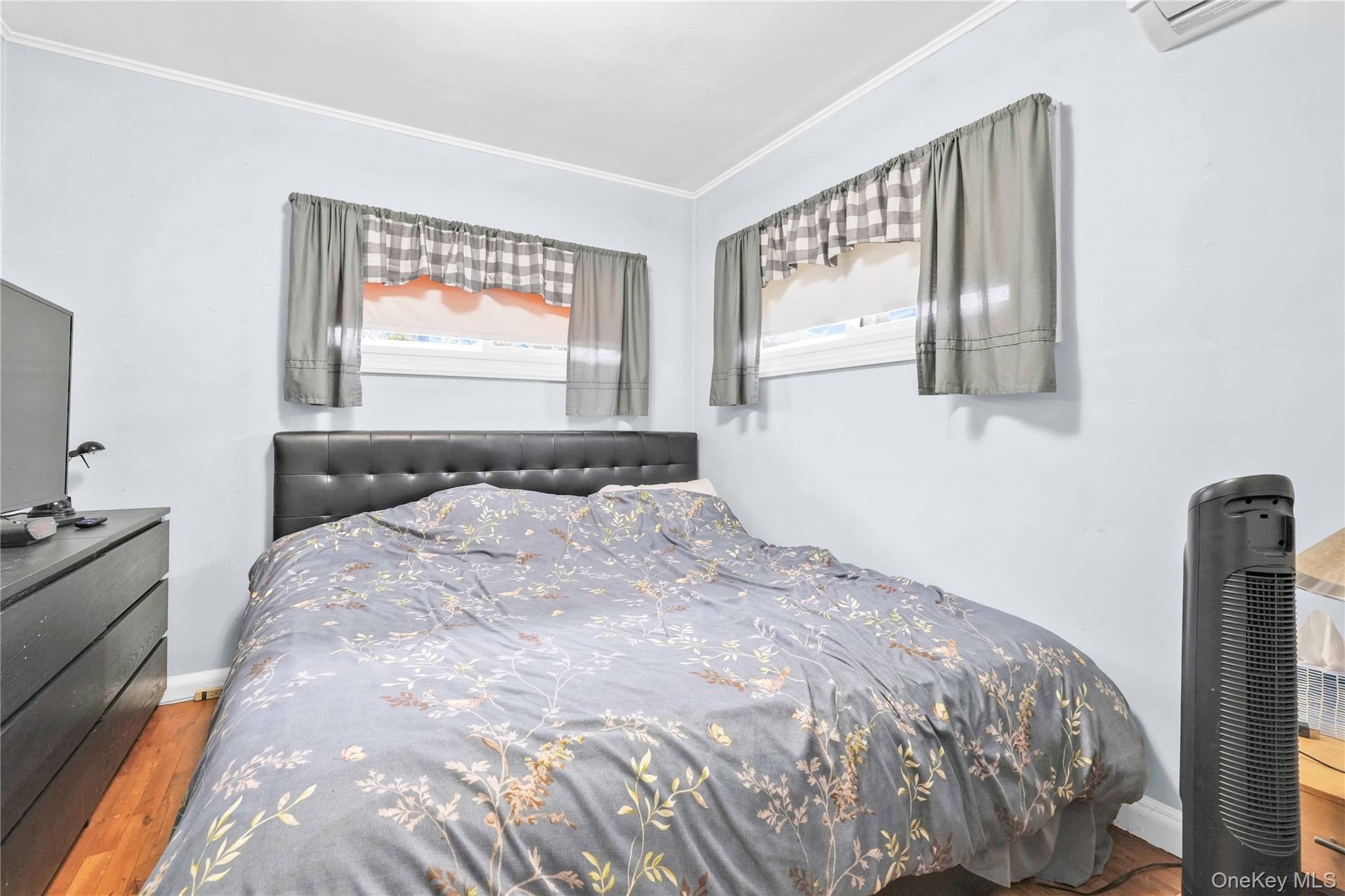 #10 photo, 1097 Carll Drive, Bay Shore , NY 11706