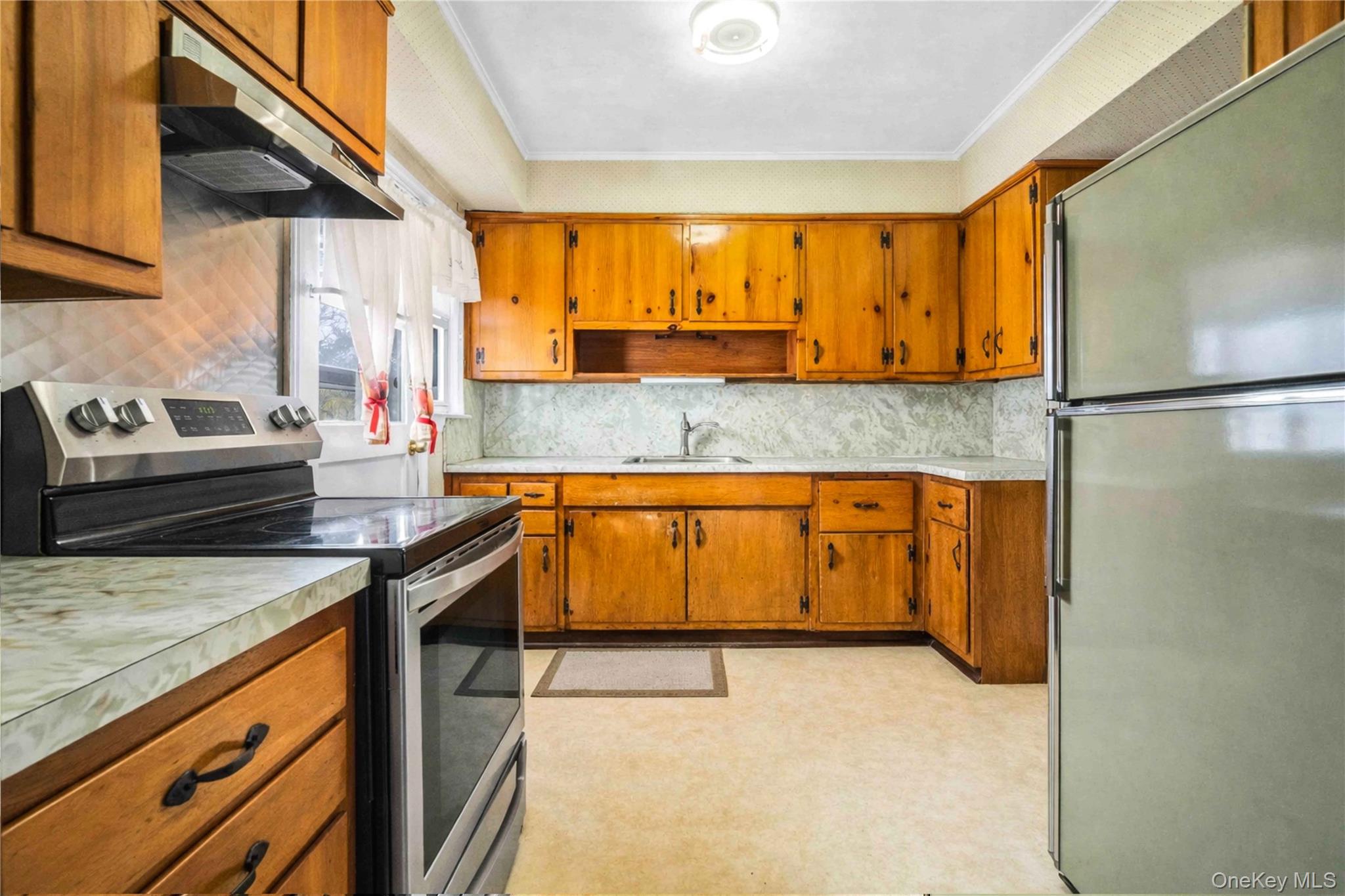 #13 photo, 1097 Carll Drive, Bay Shore , NY 11706