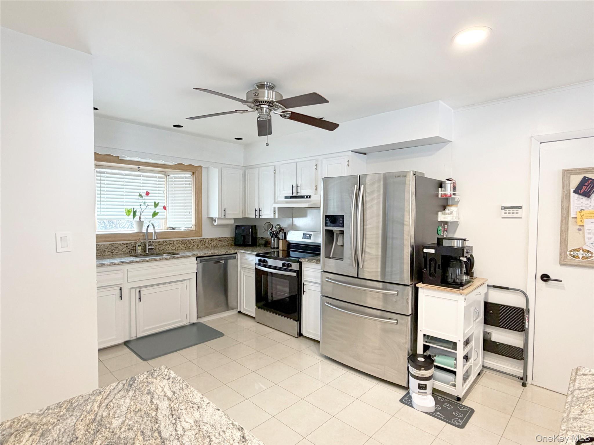 #12 photo, 22 Berkshire Road, West Babylon , NY 11704