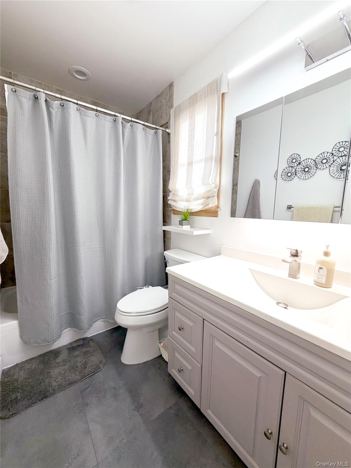 #13 photo, 22 Berkshire Road, West Babylon , NY 11704