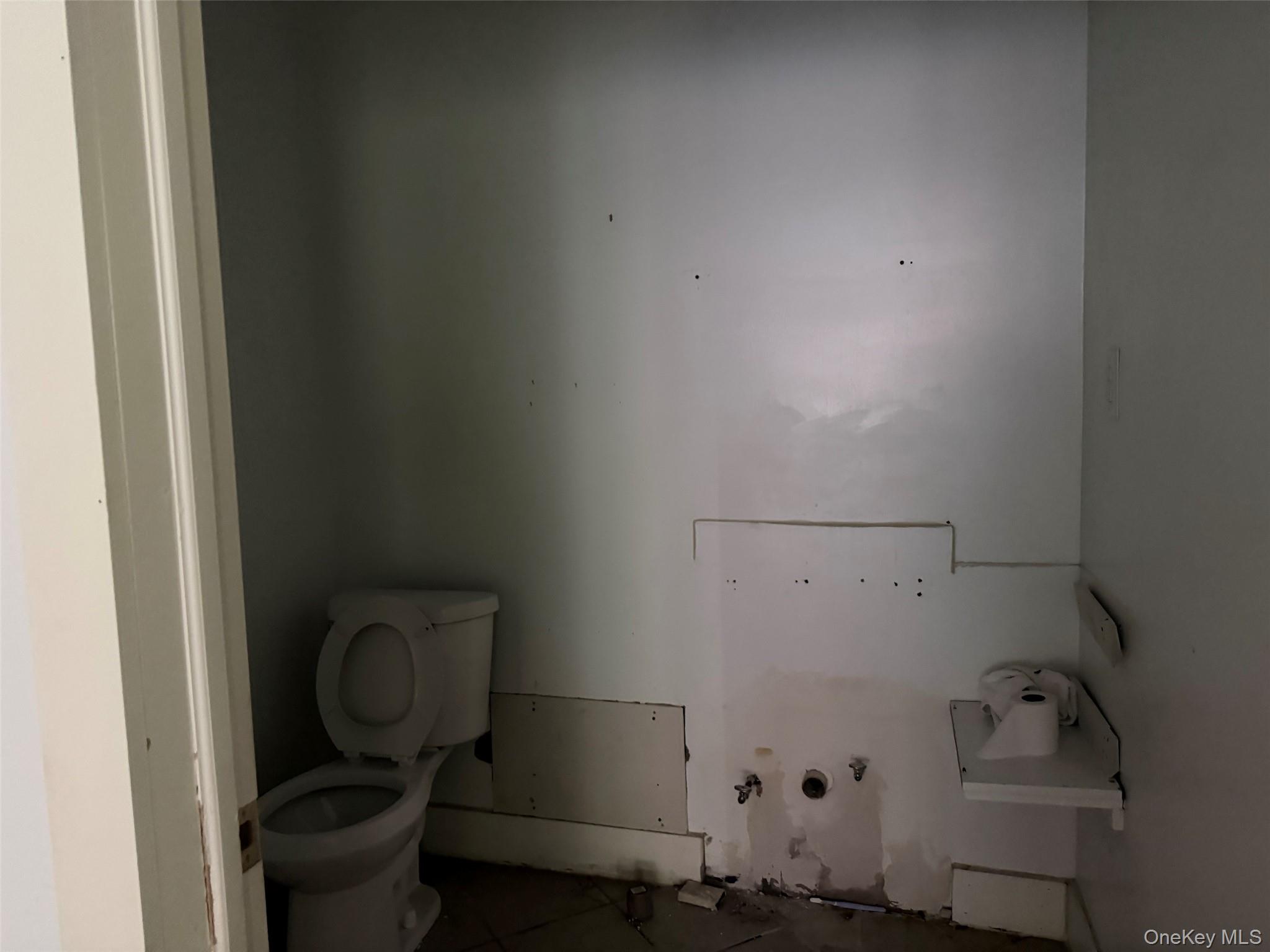 #5 photo, 551 Knickerbocker Avenue, Brooklyn , NY 11221