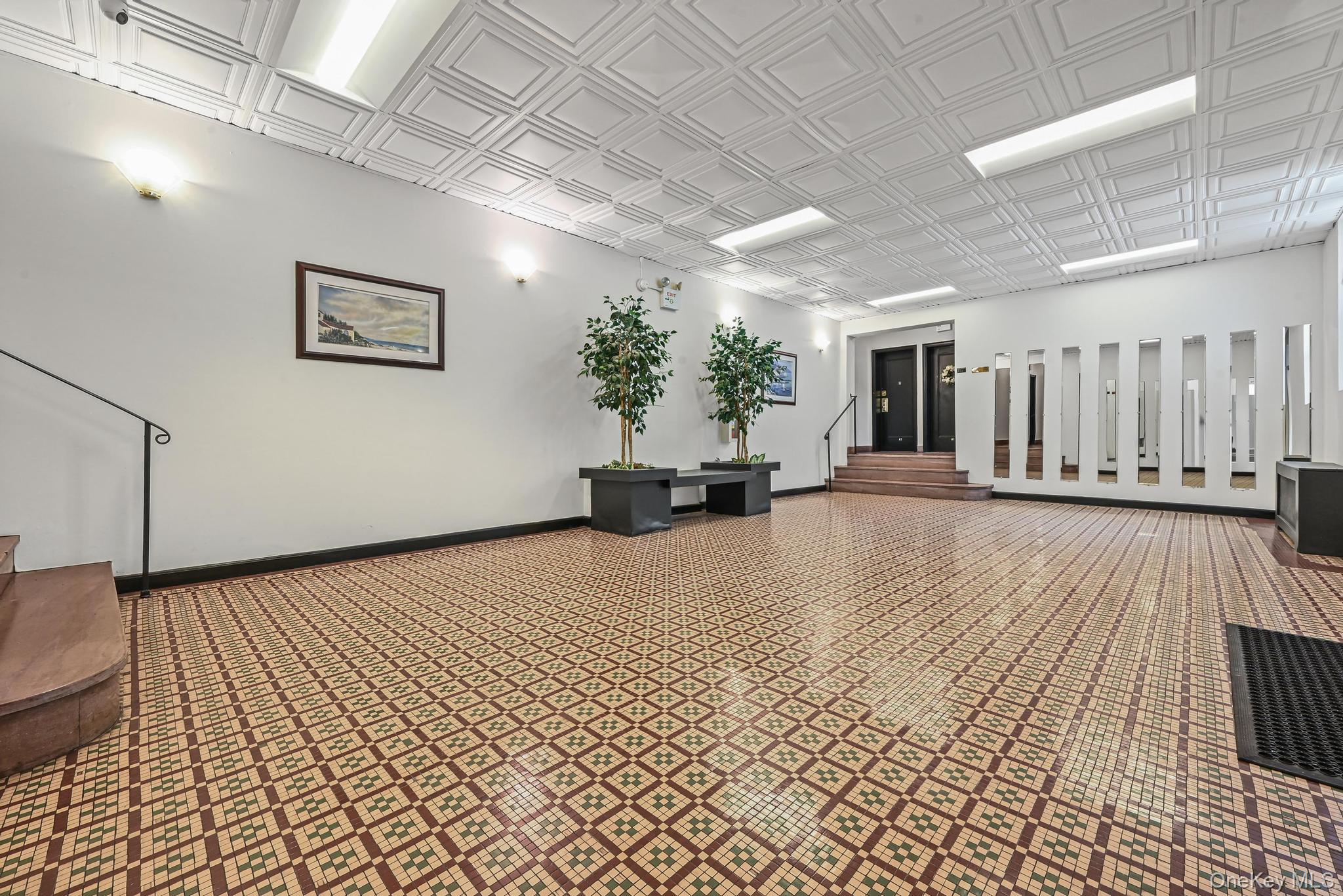 #2 photo, 185 Atlantic Avenue, Lynbrook , NY 11563