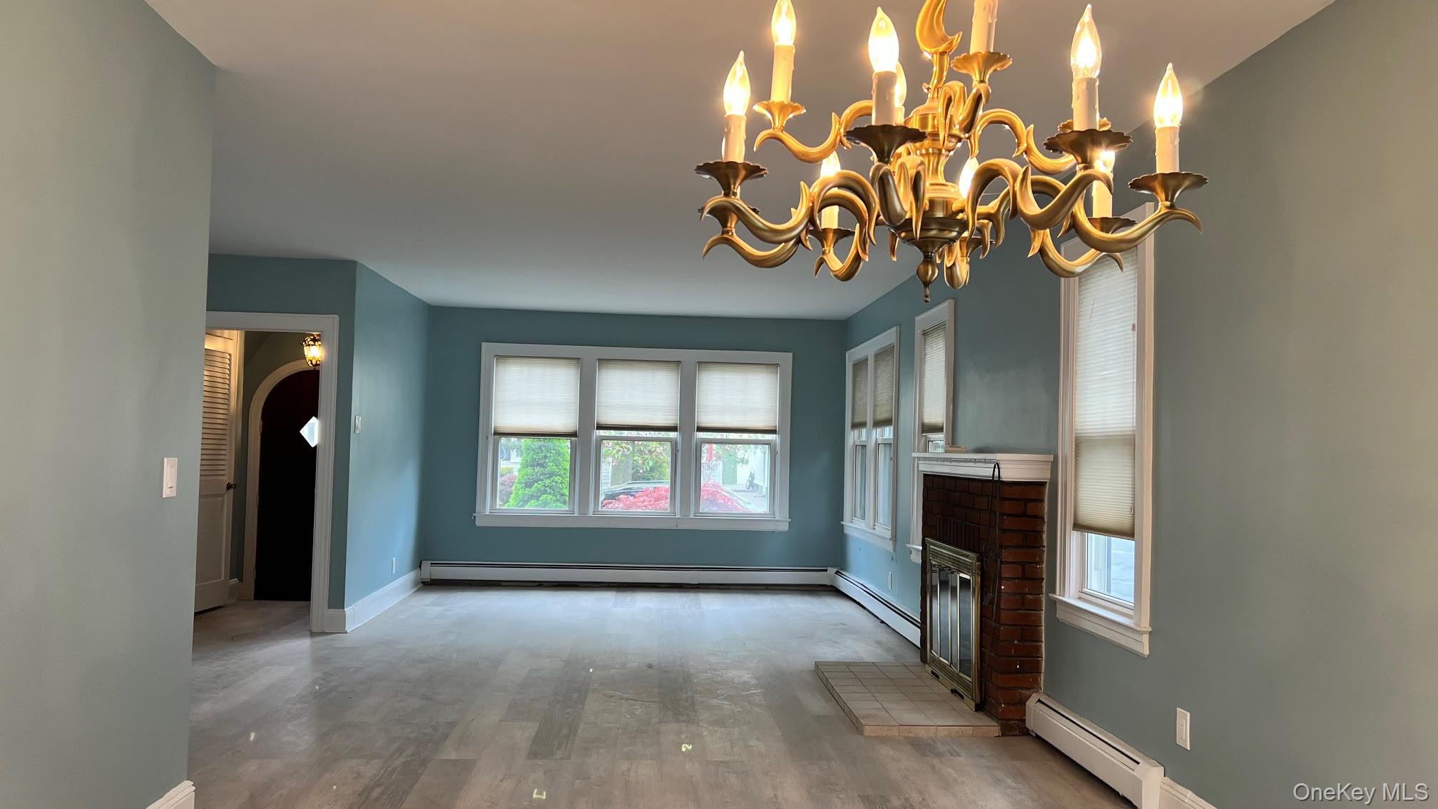 #11 photo, 425 Marcellus Road, নাসাউ কাউন্টি Mineola , NY 11501