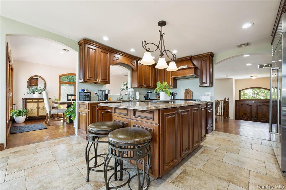 #10 photo, 405 Club Court, Oceanside , NY 11572