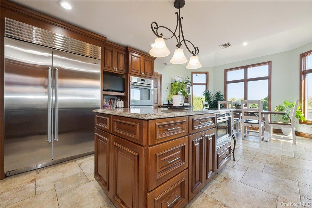 #13 photo, 405 Club Court, Oceanside , NY 11572