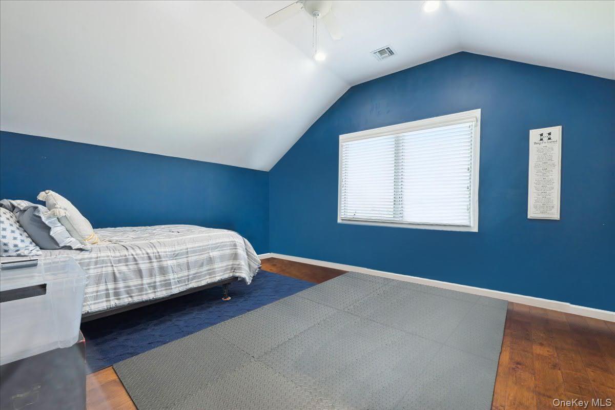 #19 photo, 405 Club Court, Oceanside , NY 11572