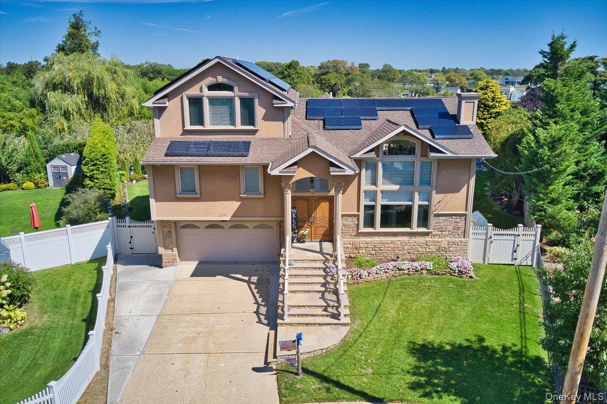 #2 photo, 405 Club Court, Oceanside , NY 11572