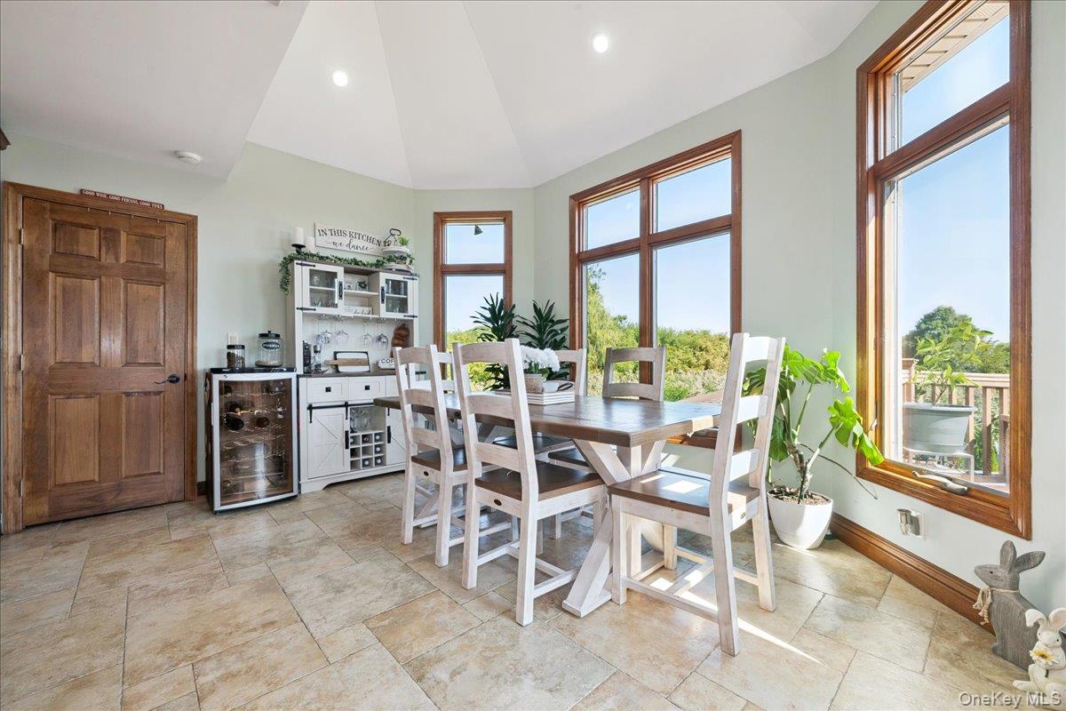 #8 photo, 405 Club Court, Oceanside , NY 11572