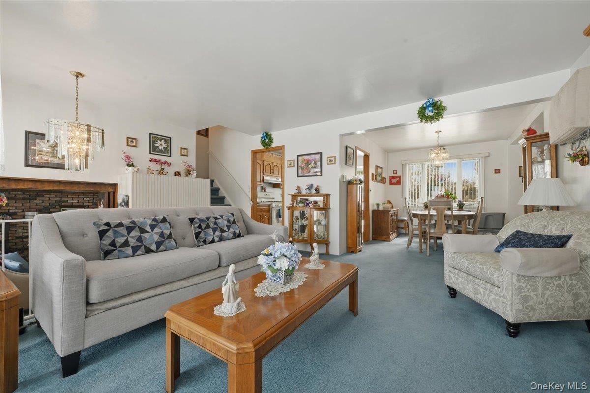 #7 photo, 366 Clearmeadow Drive, מחוז נסאו East Meadow , NY 11554