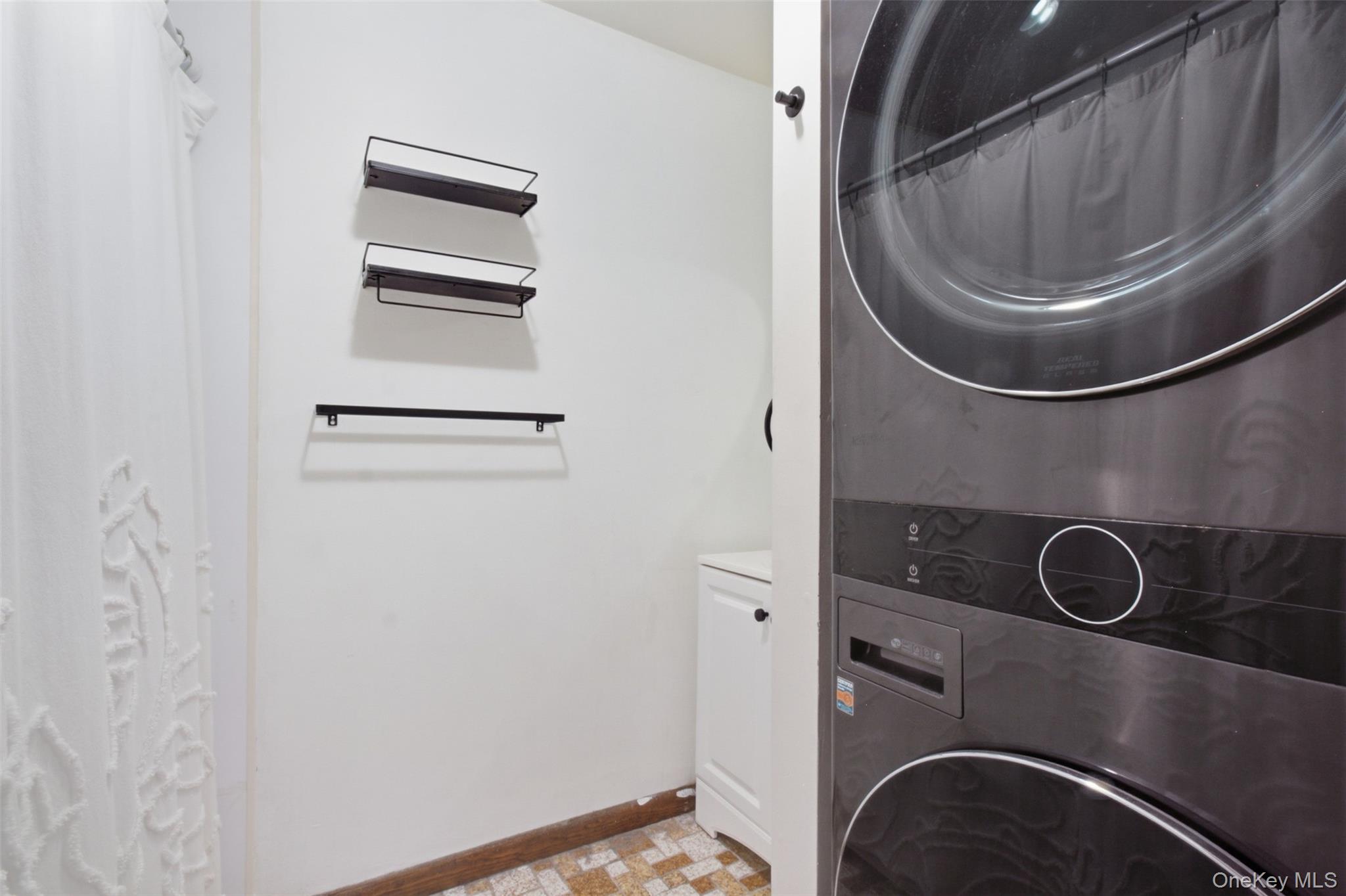 #16 photo, 8 Ivy Court, Fishkill , NY 12524