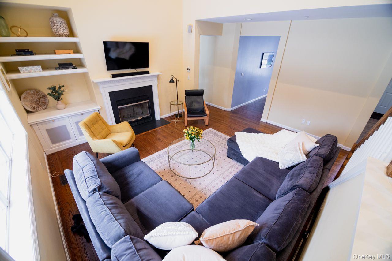 #16 photo, 141 Friendship Court, White Plains , NY 10603