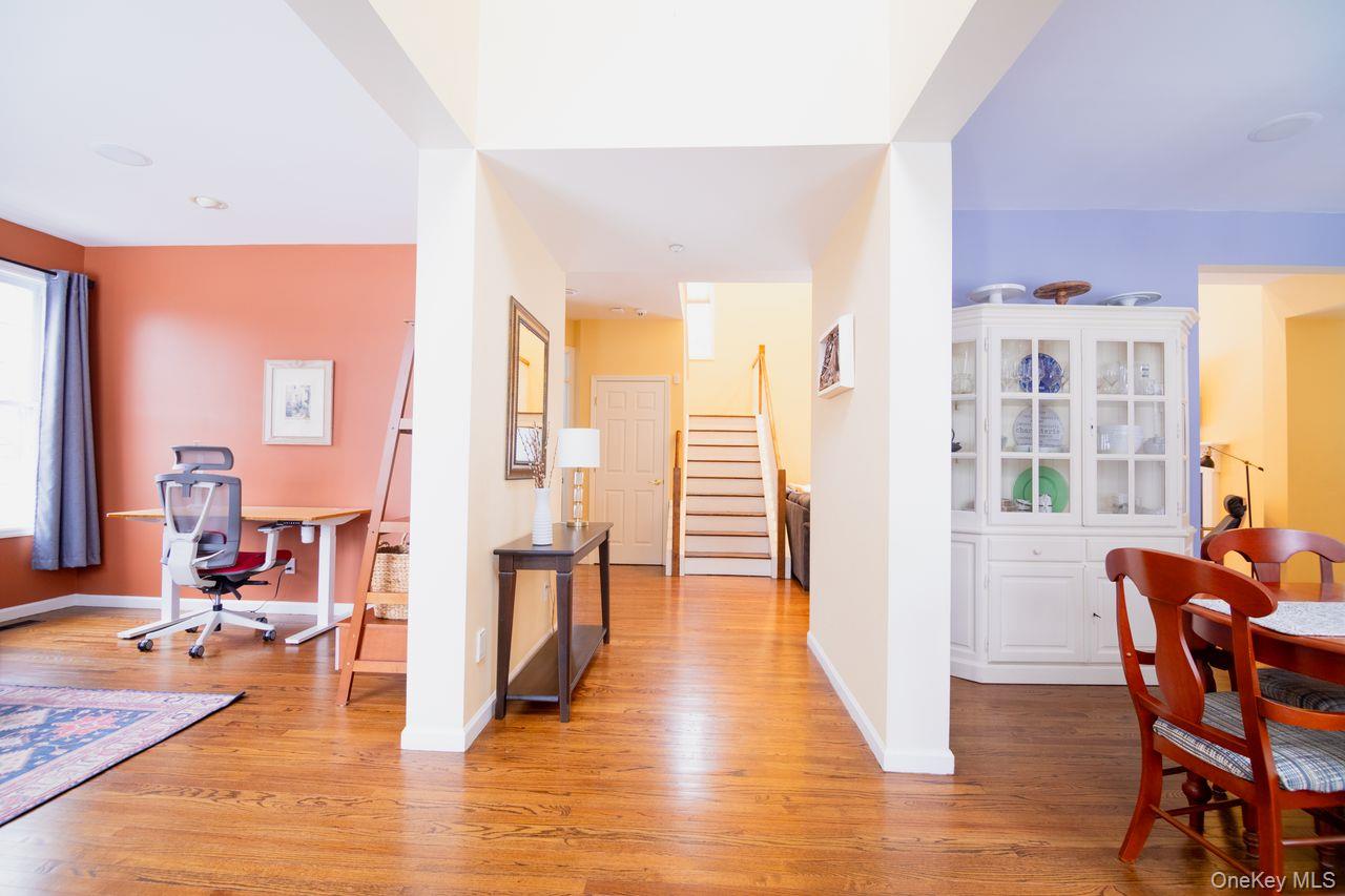 #4 photo, 141 Friendship Court, White Plains , NY 10603