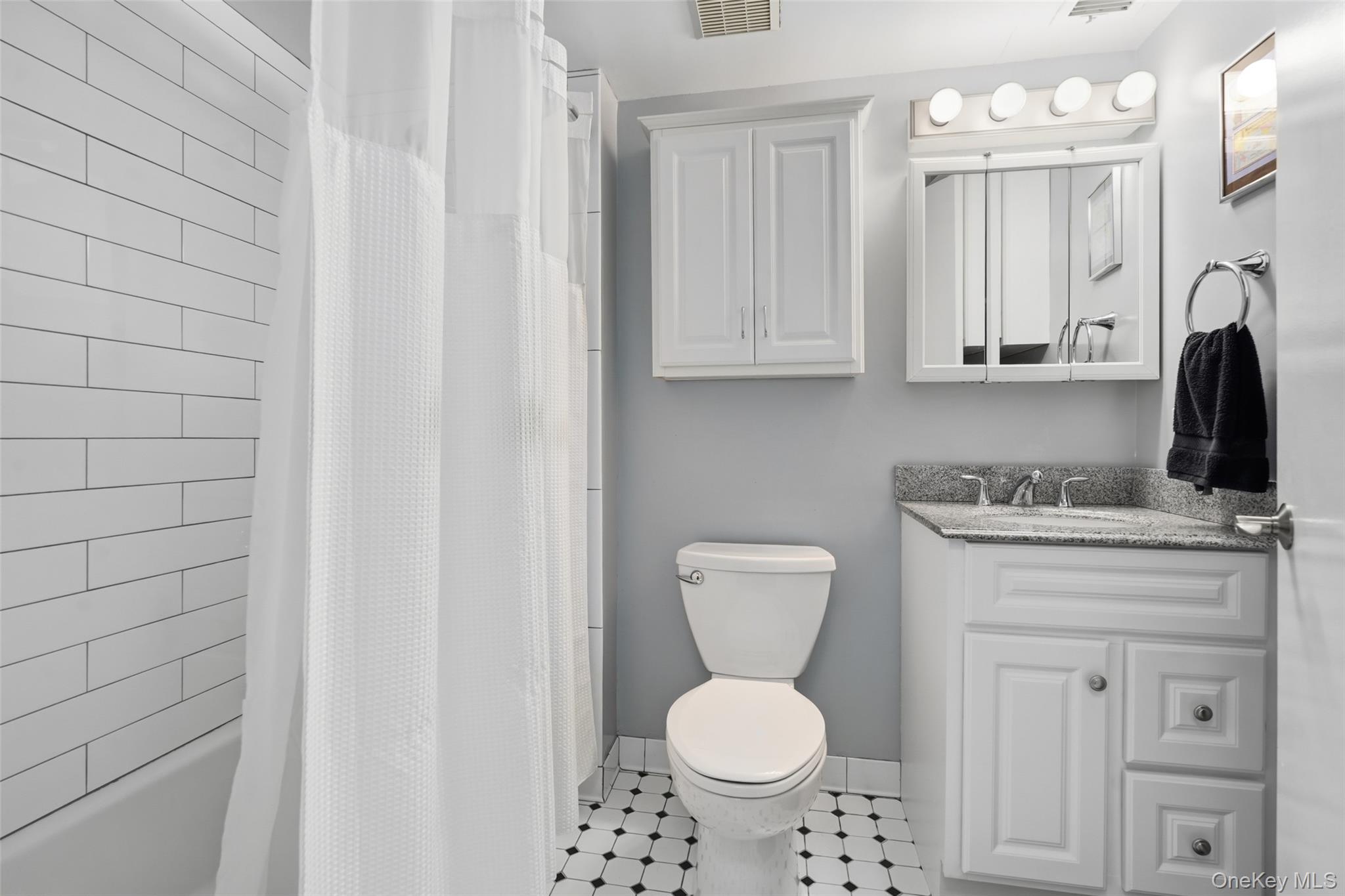 #12 photo, 208 Harris Road, Bedford Hills , NY 10507