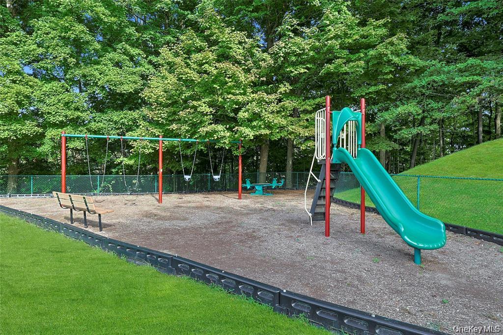 #15 photo, 208 Harris Road, Bedford Hills , NY 10507