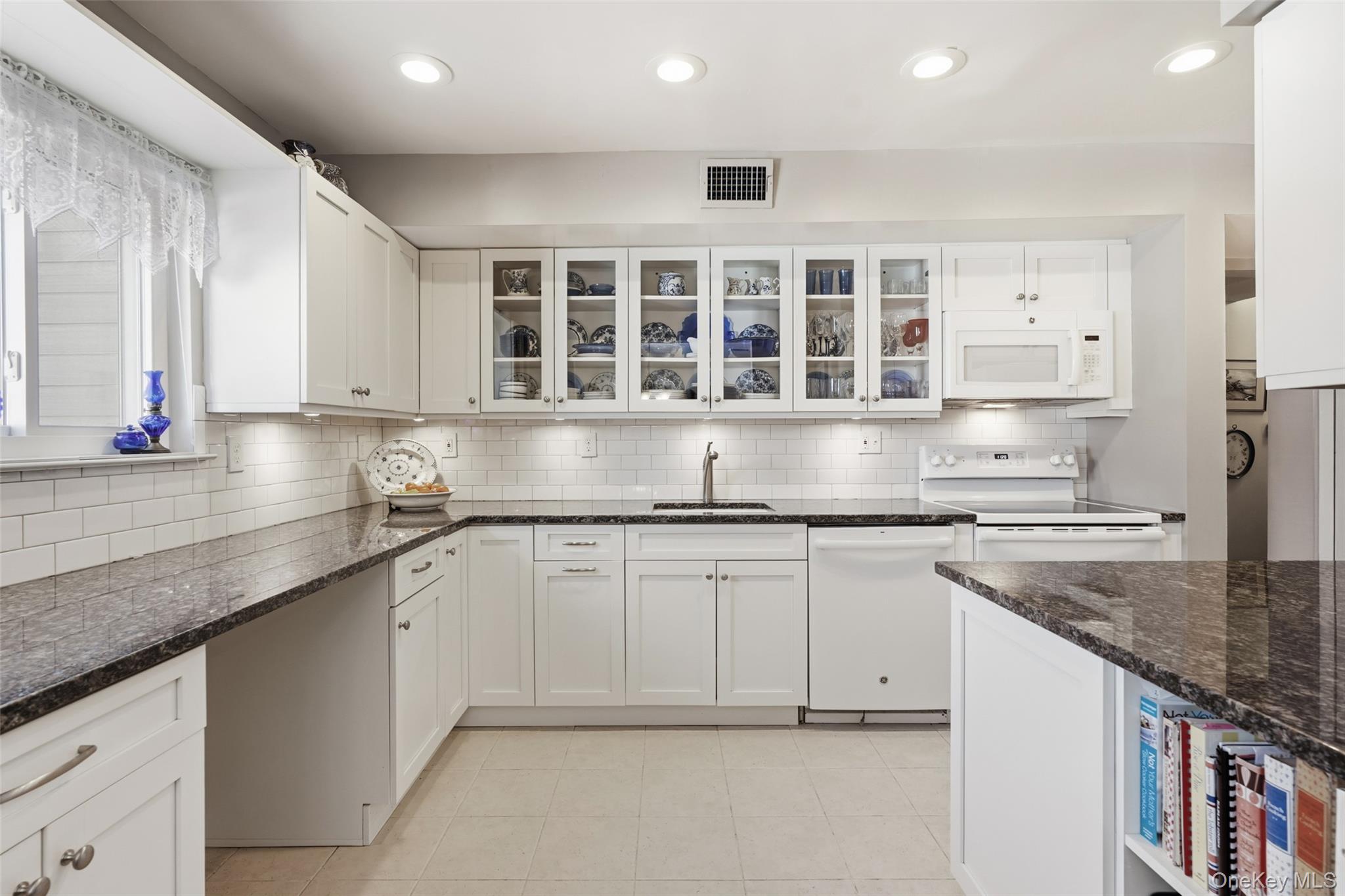 #2 photo, 208 Harris Road, Bedford Hills , NY 10507