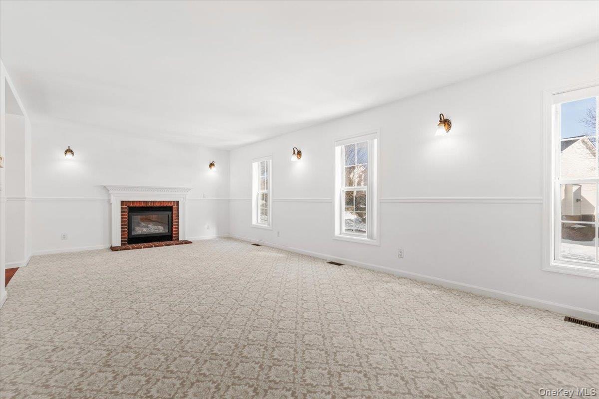 #14 photo, 44 Greenvale Circle, White Plains , NY 10607