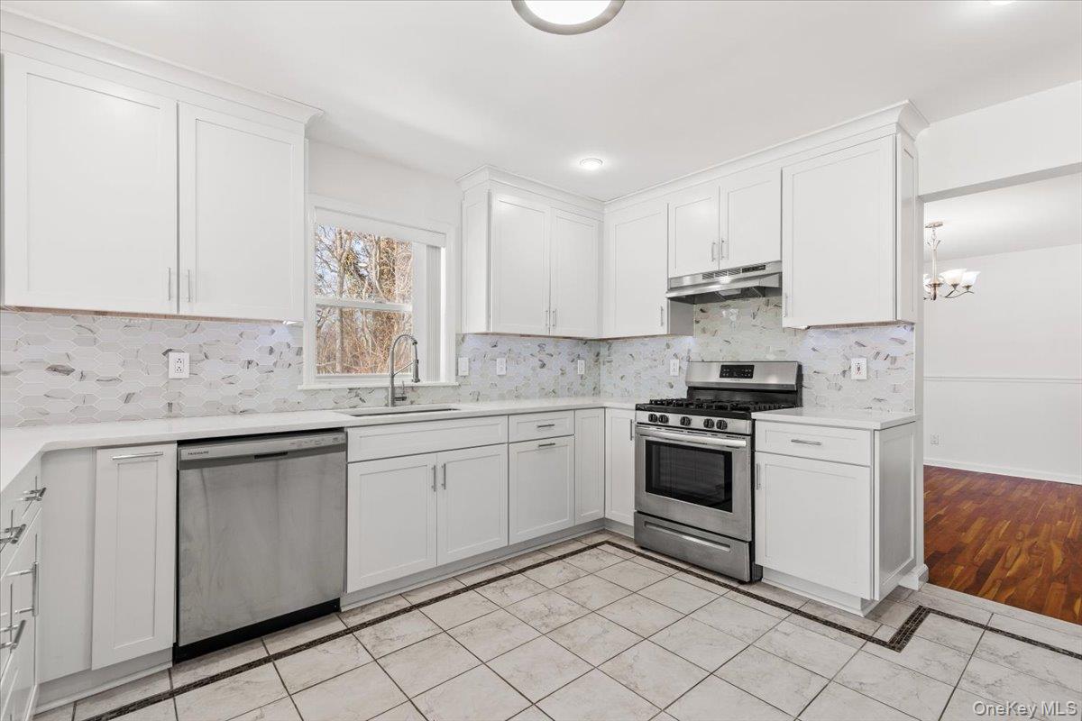 #7 photo, 44 Greenvale Circle, White Plains , NY 10607