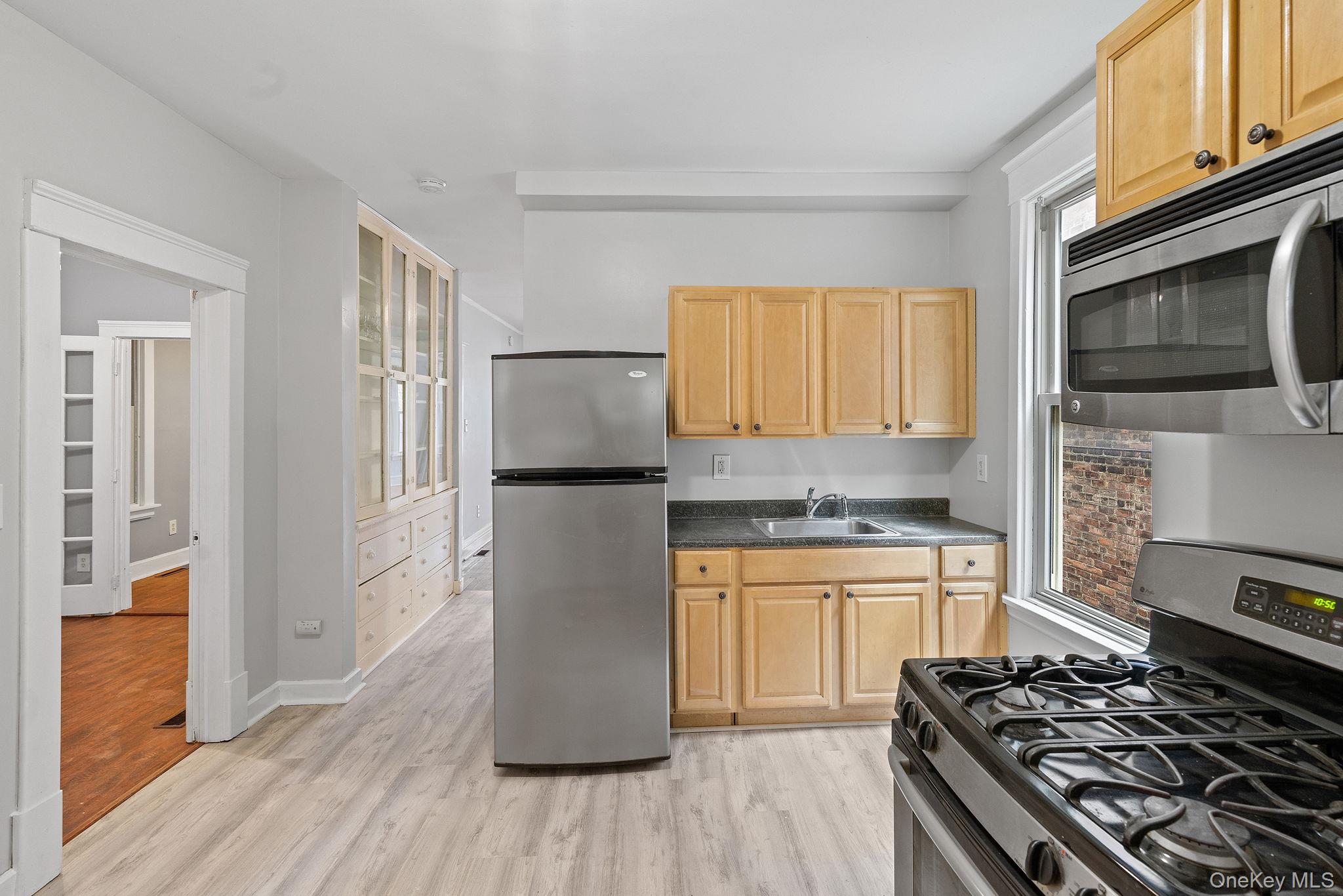 #12 photo, 238 sheridan Avenue, Call Listing Agent , NY 12210