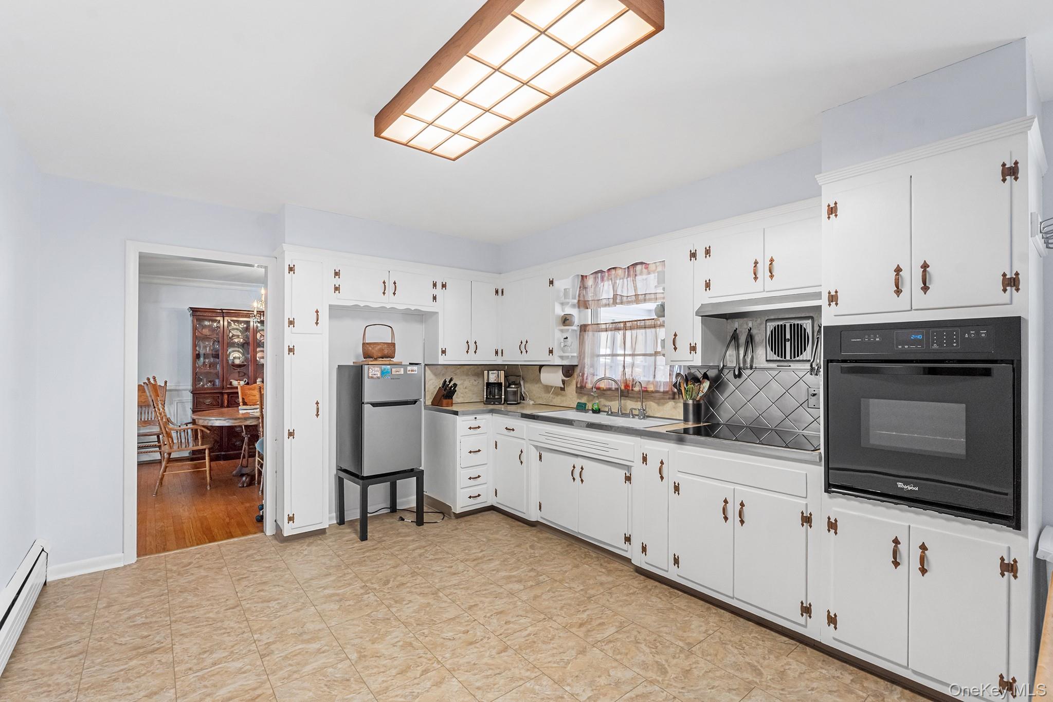 #10 photo, 75 Beechwood Avenue, 뉴욕주 Poughkeepsie , NY 12603