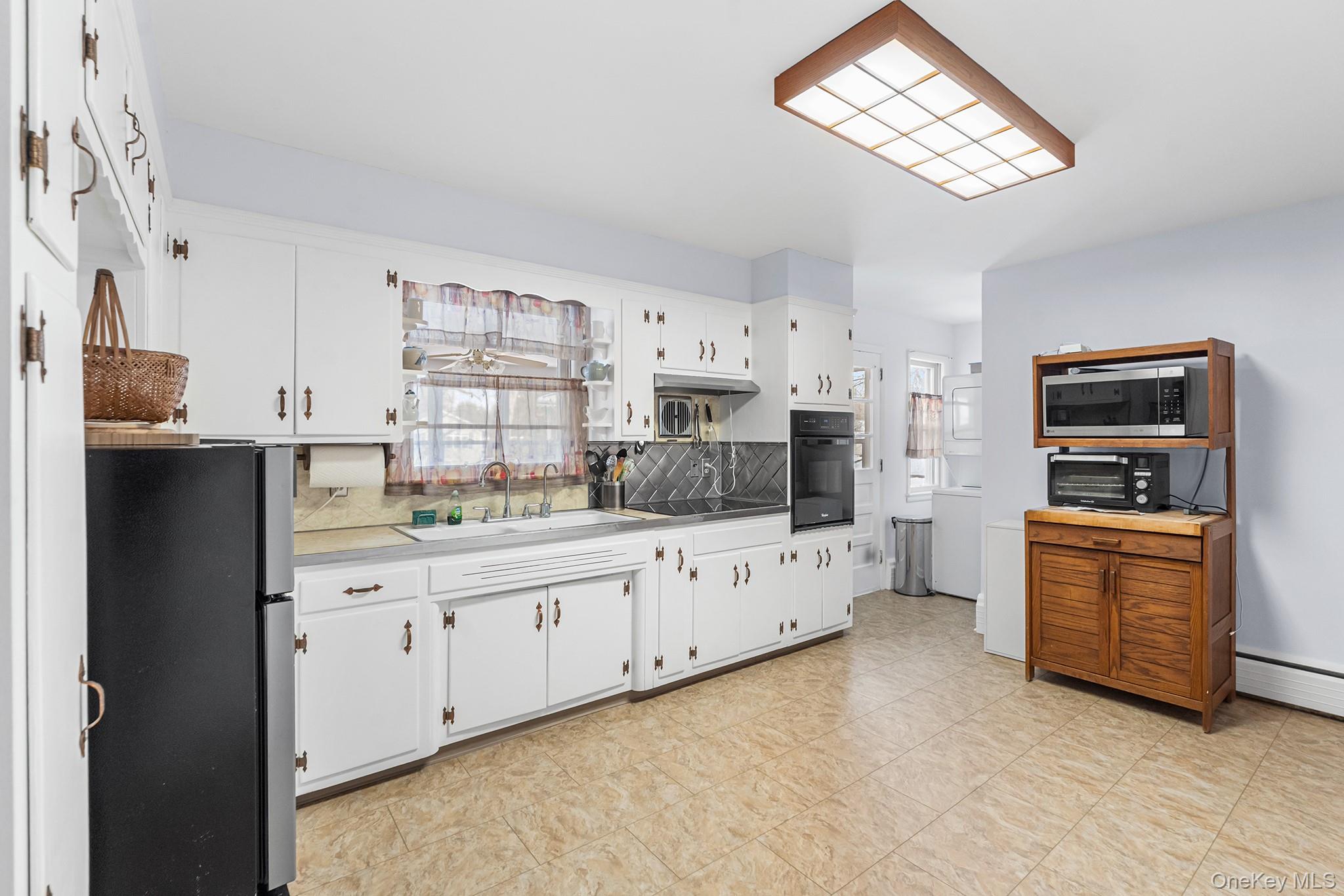 #8 photo, 75 Beechwood Avenue, 뉴욕주 Poughkeepsie , NY 12603