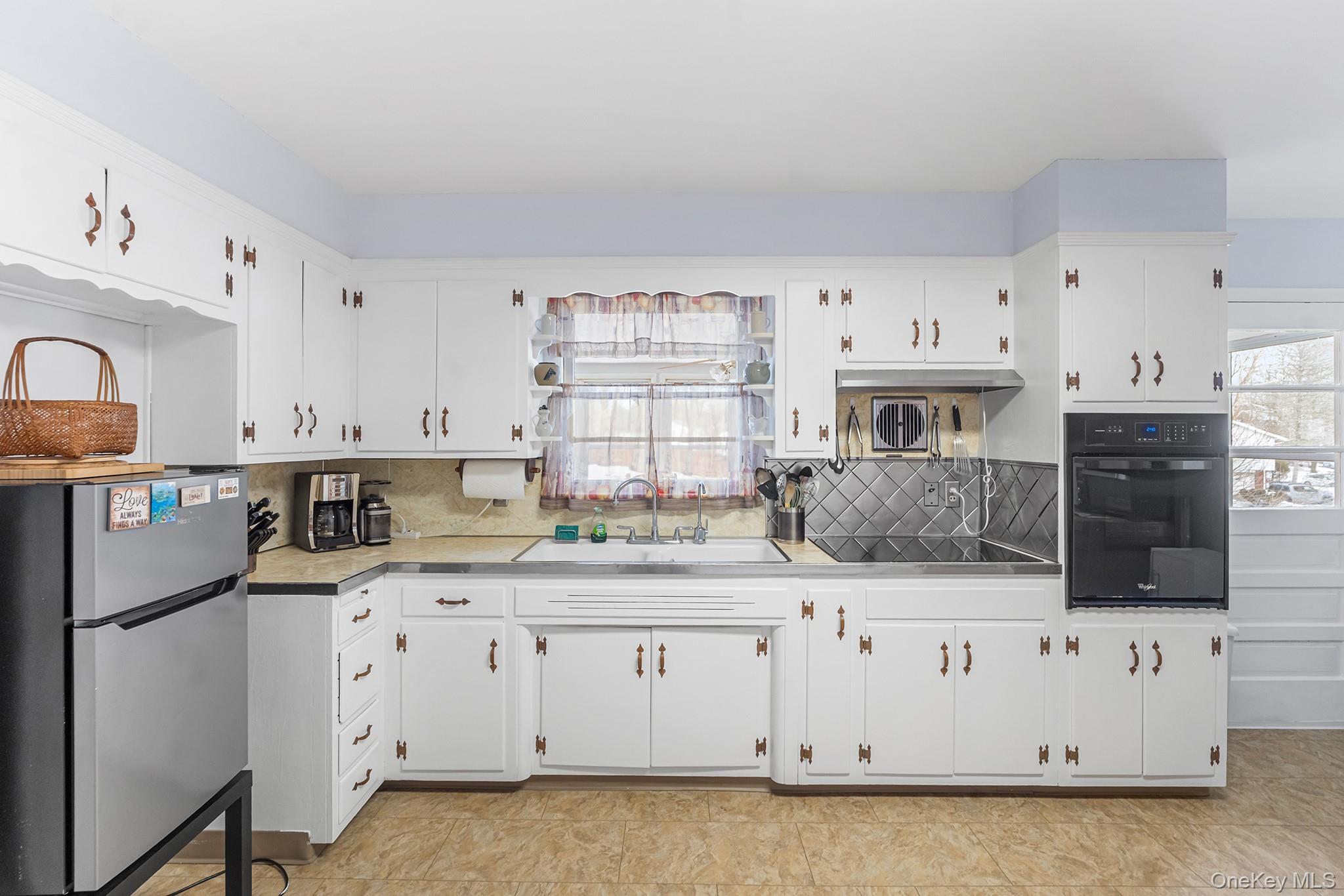 #9 photo, 75 Beechwood Avenue, 뉴욕주 Poughkeepsie , NY 12603