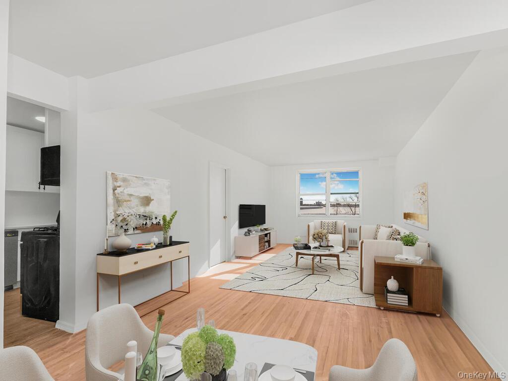 #4 photo, 3363 Sedgwick Avenue, Bronx , NY 10463