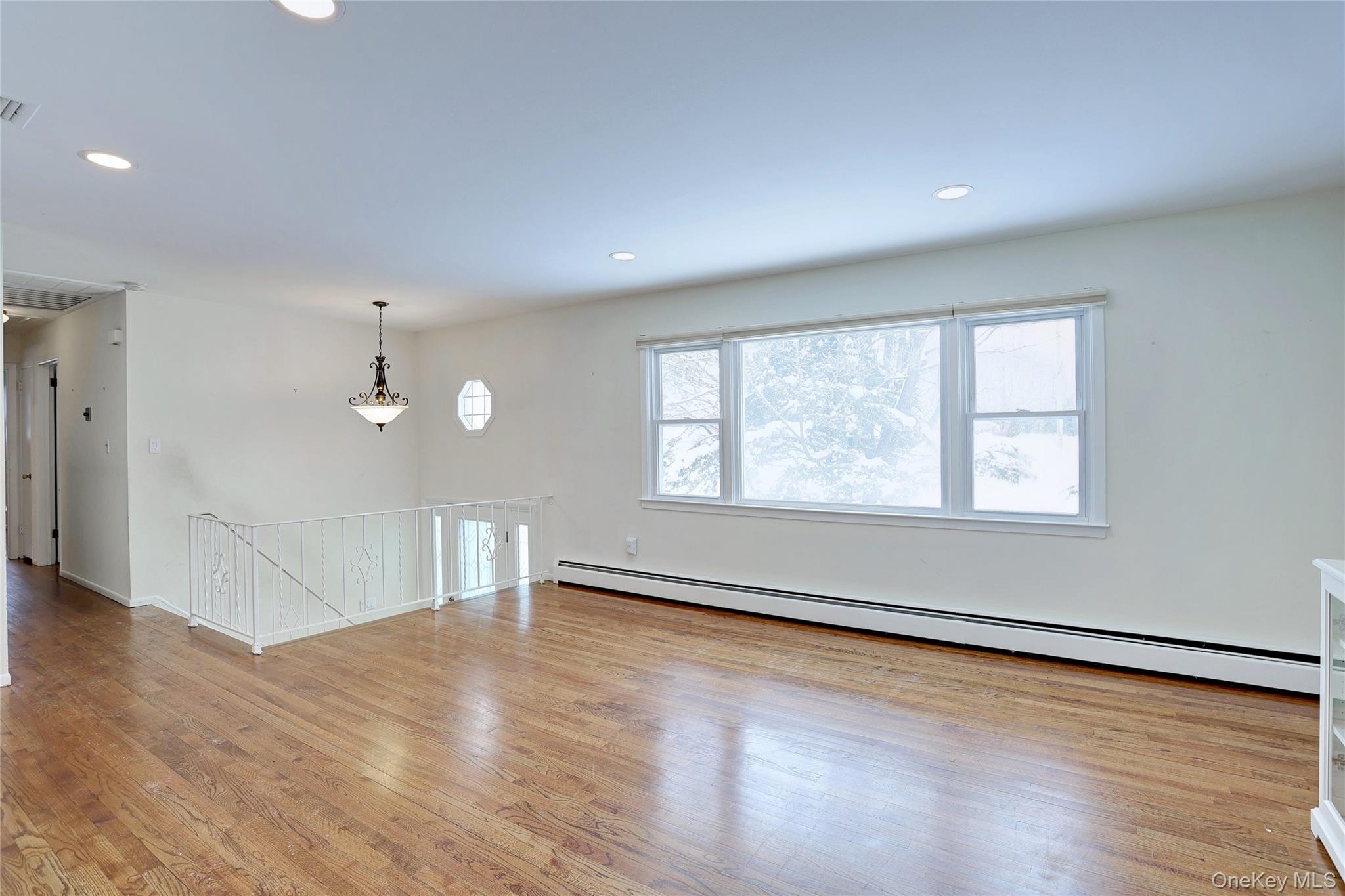 #6 photo, 9 Mary Beth Drive, Airmont , NY 10901