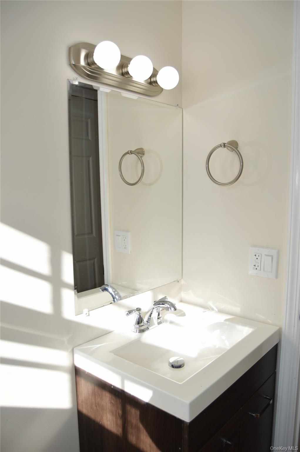 #15 photo, 108 Flower Hill, 紐約州 Kingston , NY 12401