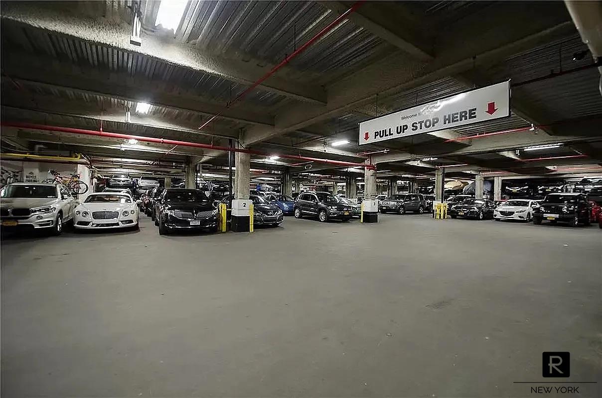 #21 photo, 300 W 135th Street, West Harlem , NY 10030