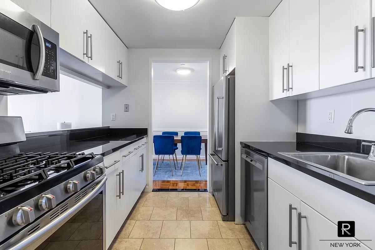 #5 photo, 300 W 135th Street, West Harlem , NY 10030