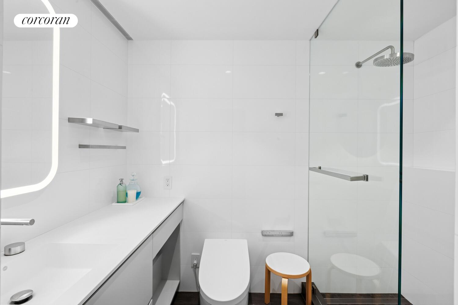 #9 photo, 15 W 53RD Street, Midtown , NY 10019