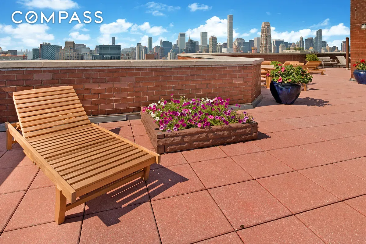 #8 photo, New York City, Lenox Hill , NY 10021