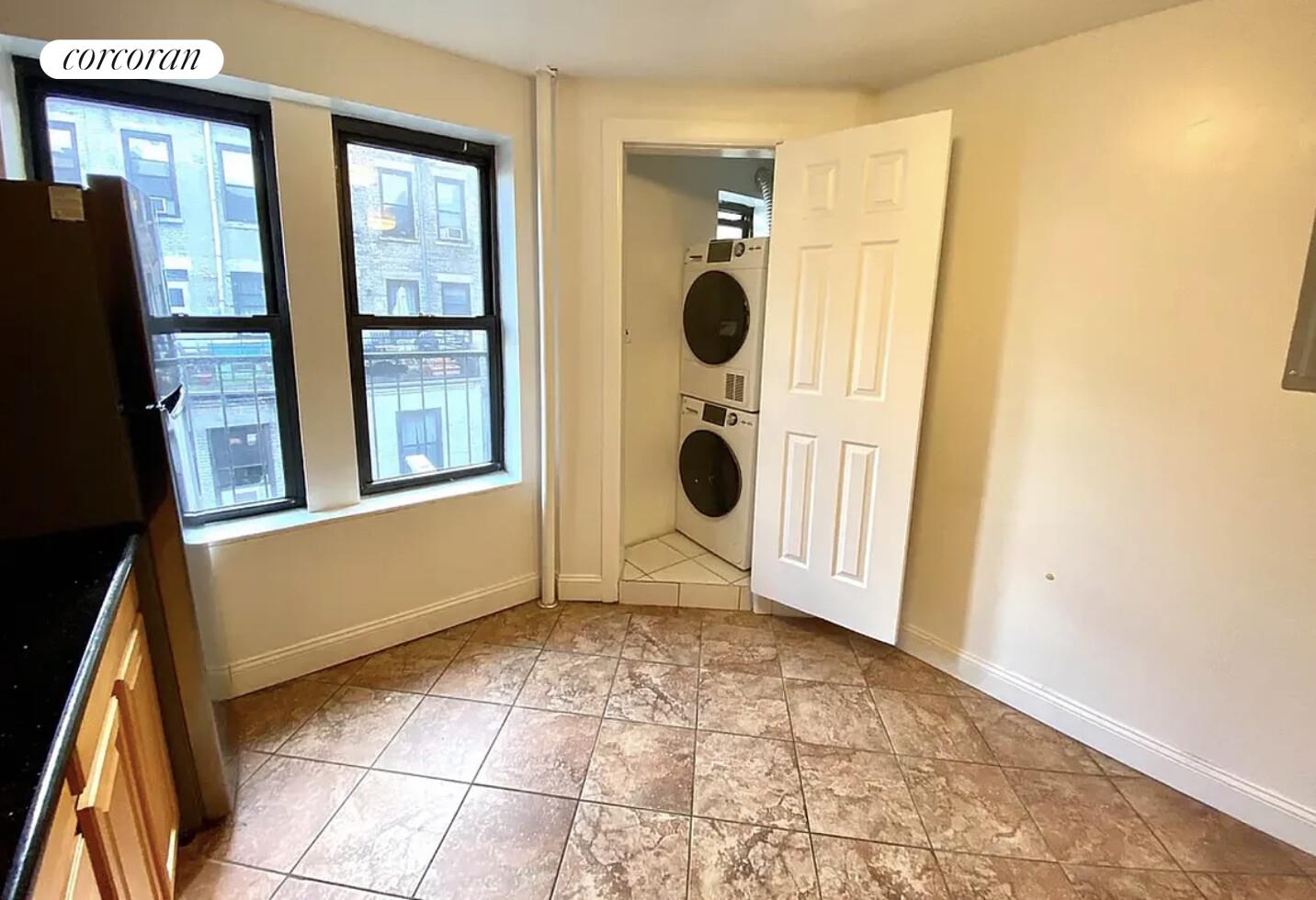 #3 photo, New York City, Lincoln Square , NY 10023